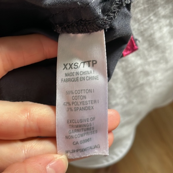 Scrub top - Picture 3 of 3